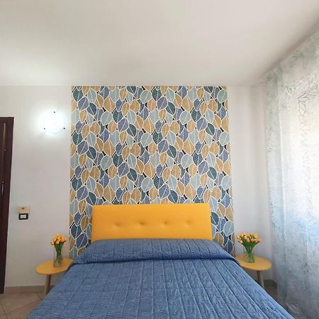 Affittacamere Center Room Tortoli Exterior photo