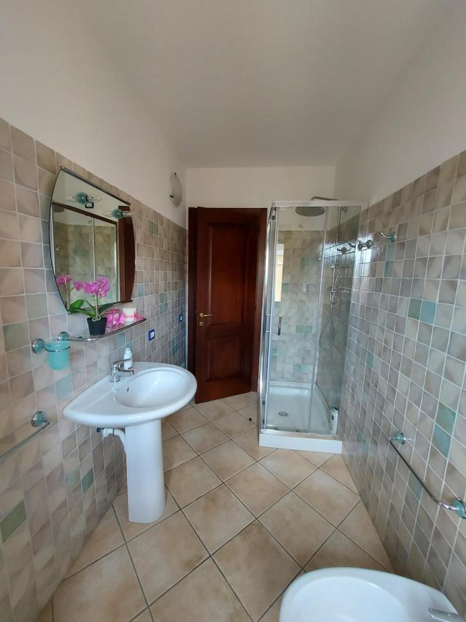 Affittacamere Center Room Tortoli Exterior photo